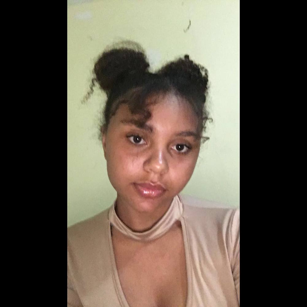 Meet your Posher, Leena